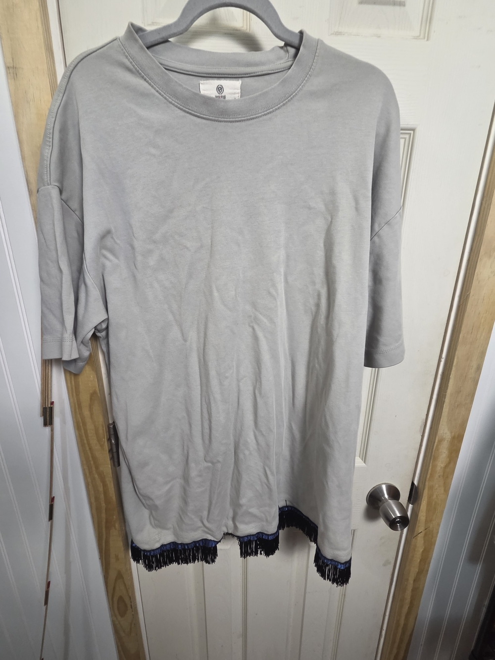 Men's Gray Short-Sleeve Tee with Fringe Hem #0332